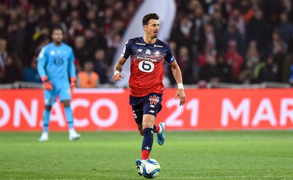  里尔核心伤缺仍凭整体实力拿下硬仗  